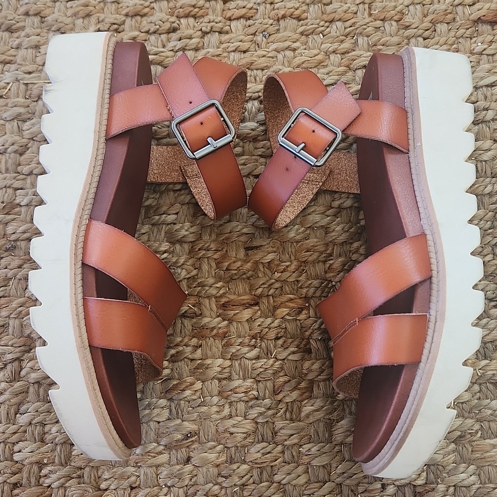 MIA Women's Jovie Platform Sandals - Picture 7 of 11